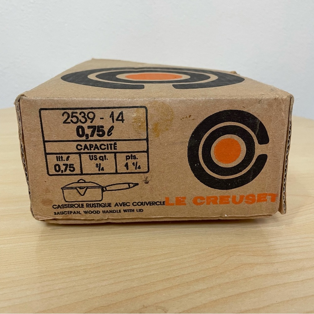 Le Creuset 3/4 Quart 0.75 Liter Flame Orange Enamel Coated Cast Iron Pot - Picture 4 of 8